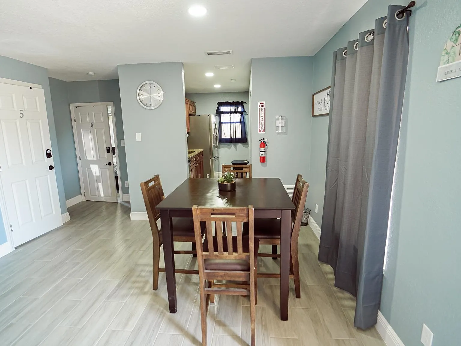 6 bed, 1589 sqft, $660 — Photo 3