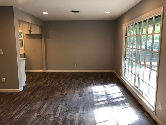 2nd image of 273 Dogwood Blvd