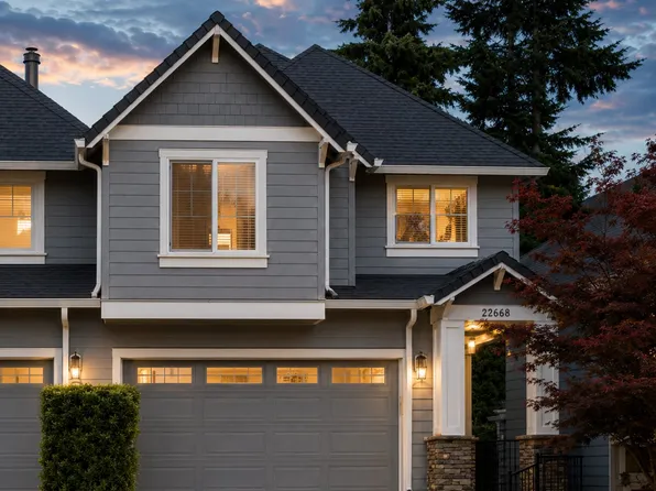 2268 Saint Moritz Loop, West Linn, OR 97068