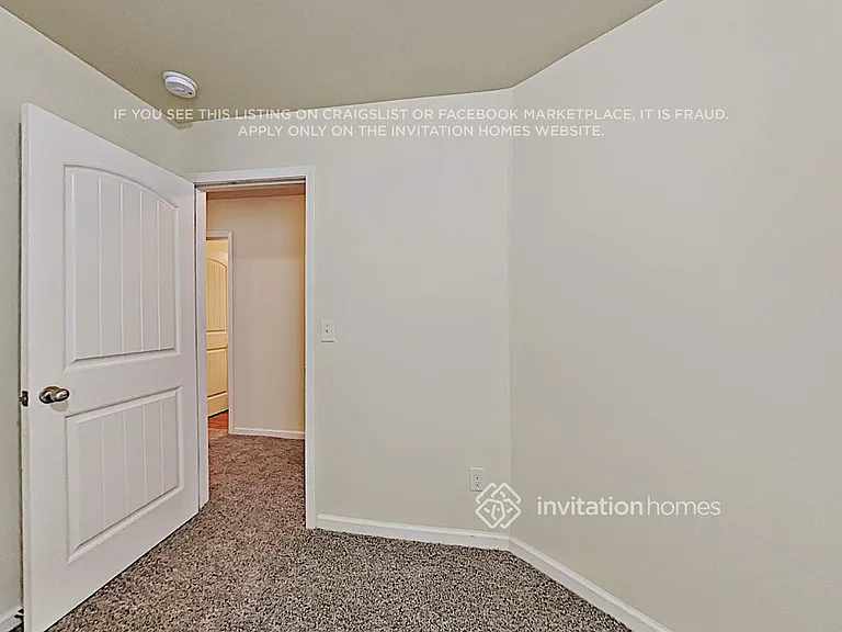 906 Grenier Ter — Photo 9