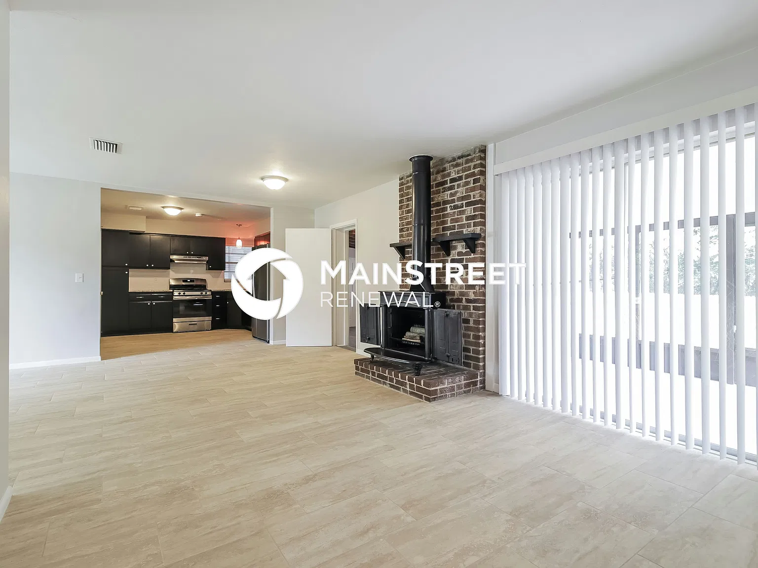 1111 Gerona Ave — Photo 4