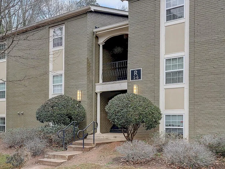 3681 Pavilion Point — Photo 44