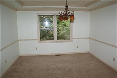 2nd image of 1305 Glenview Dr