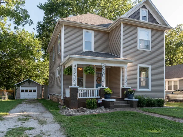 1036 W Scott Street, Springfield, MO 65802