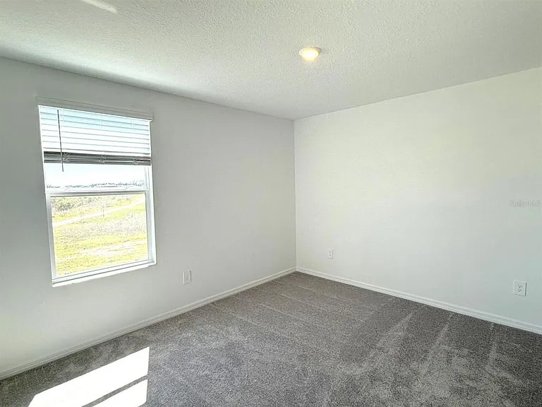 2081 Hallier Cv — Photo 16