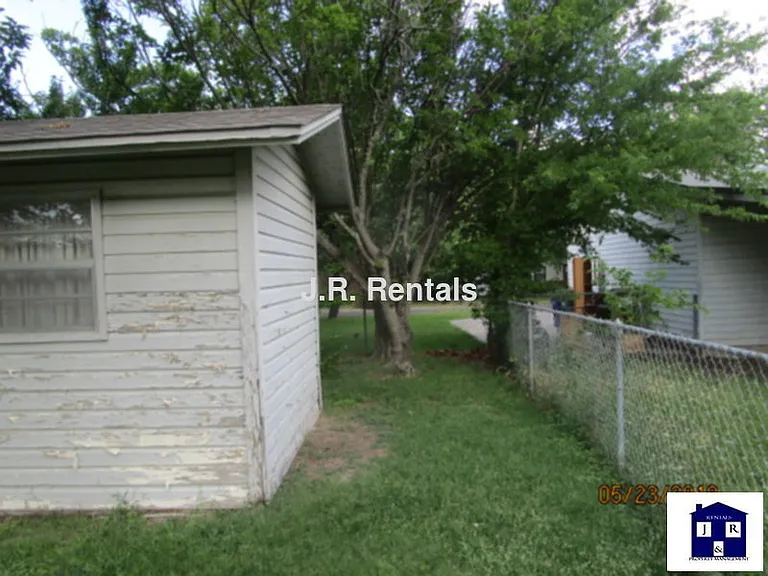 304 Ridge St — Photo 22