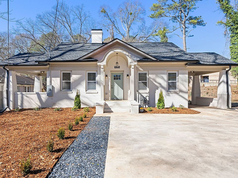 1st image of 925 Cascade Ave SW