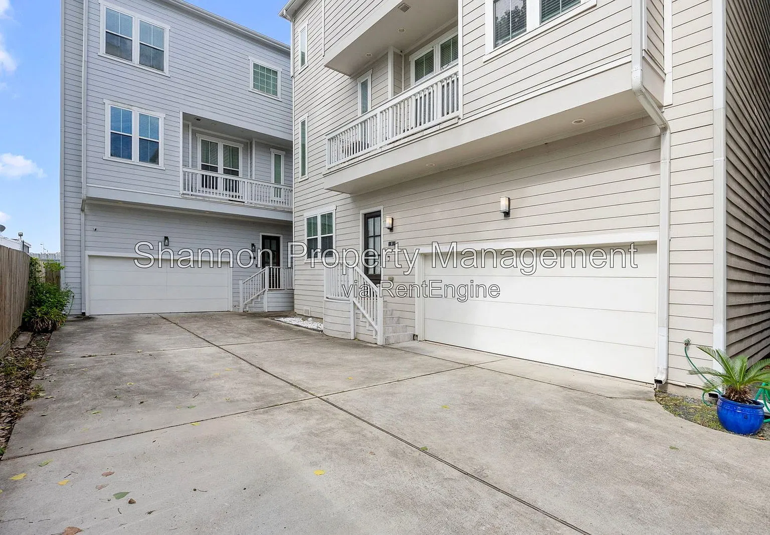 3 bed, 3.5 bath, 2241 sqft, $3,400 — Photo 2