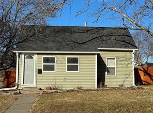 903 E South St, Winterset, IA 50273