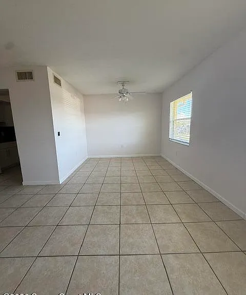 837 Hickory St #3 — Photo 7