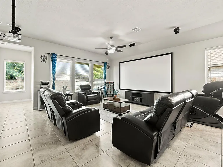 15863 McKinley Green Dr — Photo 9