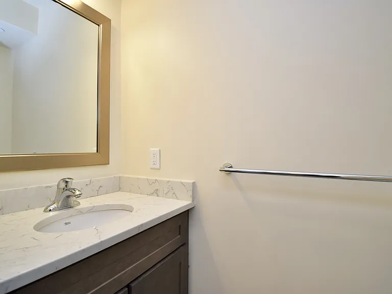 105 Peete St — Photo 42