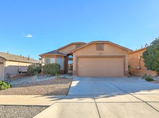 10648 Grayware Rd SW, Albuquerque, NM 87121