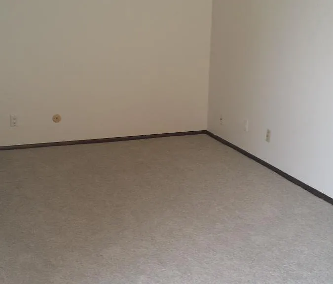 317 Palomas Dr NE — Photo 17