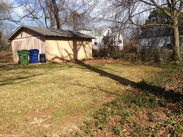 1572 Beatie Ave SW — Photo 21