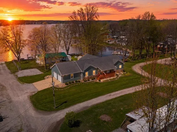 160-C 140th Ln, Hudson, IN 46747