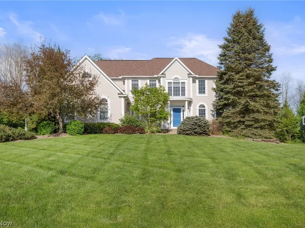 4328 Regal Dr, Akron, OH 44321