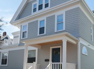 9 Hillside Ave, Amesbury, MA 01913