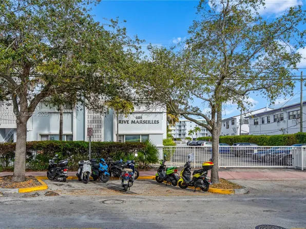 1185 Marseille Dr APT 202, Miami Beach, FL 33141