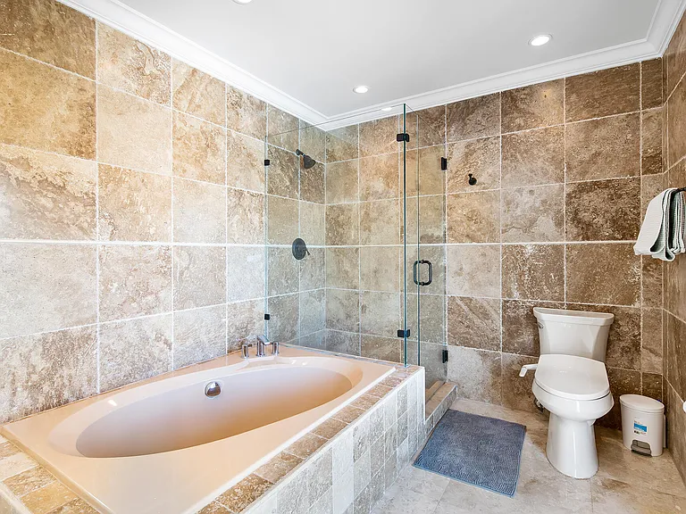 4761 Bayview Dr — Photo 14