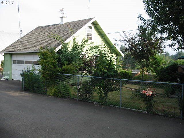 2nd image of 11461 SE 282nd Ave