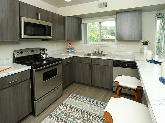New Construction unit kitchen - all newly updated stainless steel appliances
