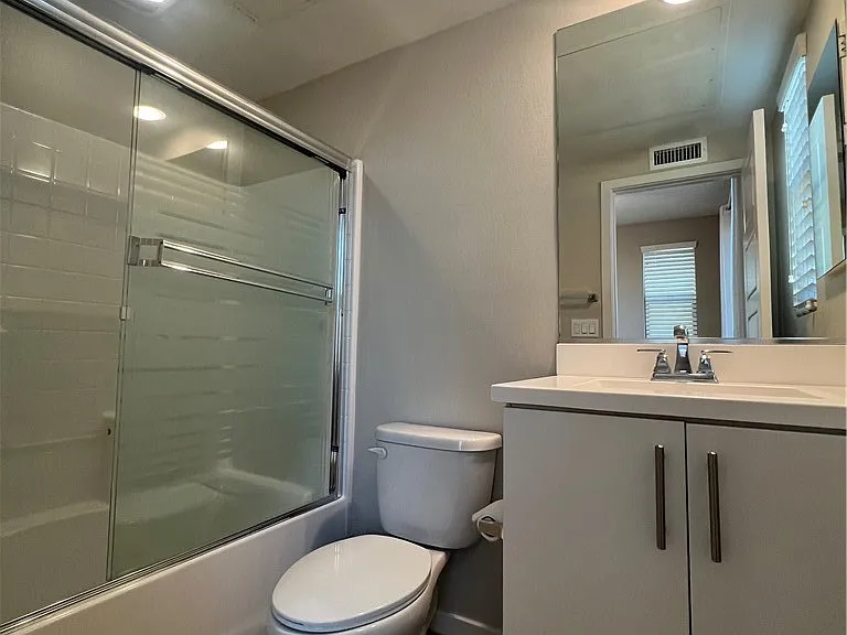 177 Magnet — Photo 13