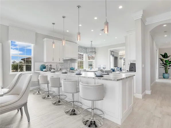 616 El Camino Real RD #202, NAPLES, FL 34119