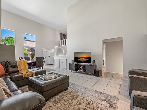 Get Inspired in our Stylish Living Room