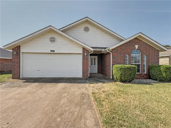 921 Sunflower St, Centerton, AR 72719