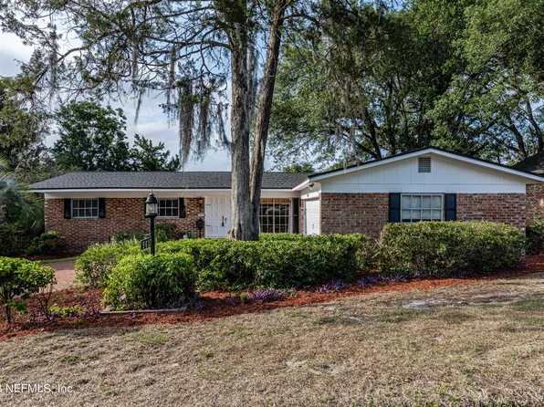 5627 ST ISABEL Drive, Jacksonville, FL 32277