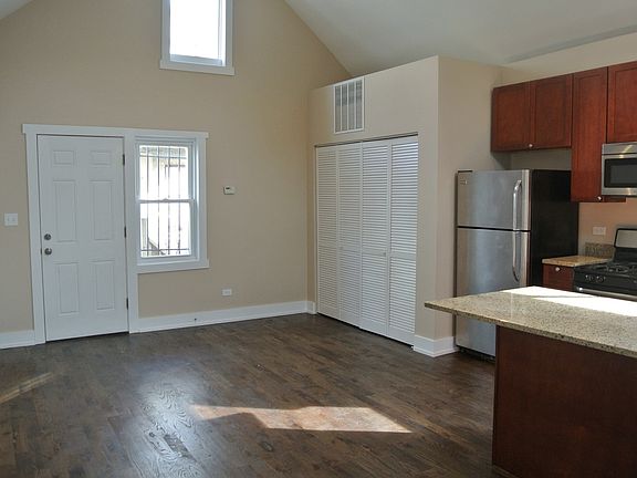 5th image of 1716 N Campbell Ave #Ch