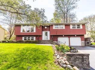 4008 Arrowhead Ln, Liverpool, NY 13090
