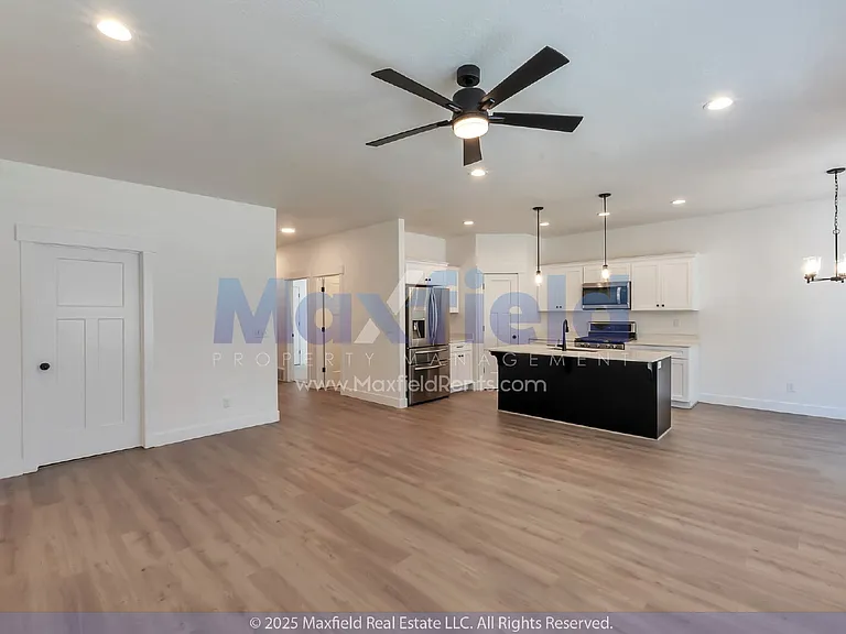 1451 N Sage Dr — Photo 11