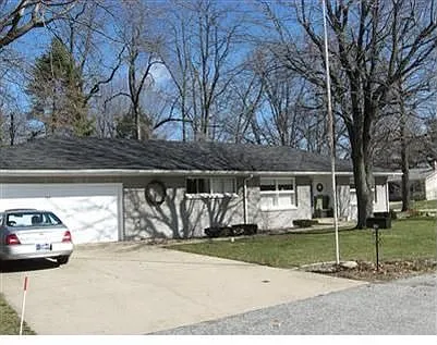 109 Melody Ln photo 1