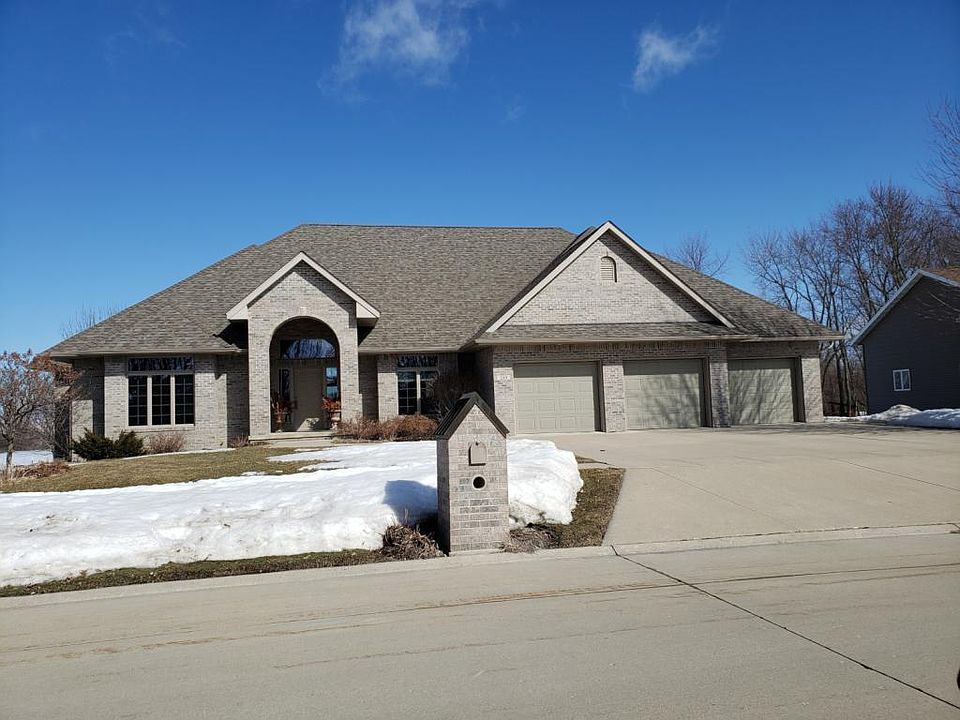 2nd image of 210 Woodlane Dr