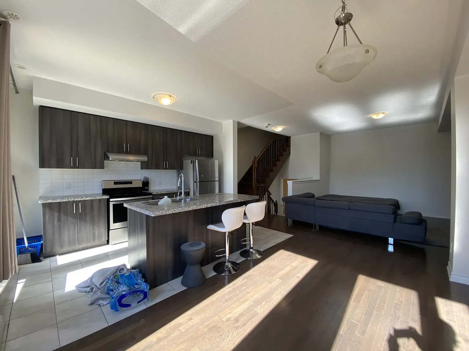 2 bed, 1200 sqft, $2,600 — Photo 2