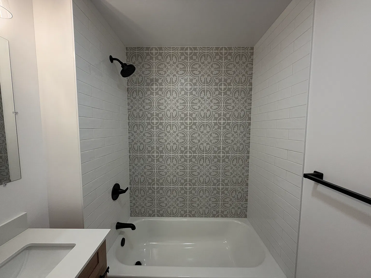 2 bed, 1100 sqft, $1,650 — Photo 4