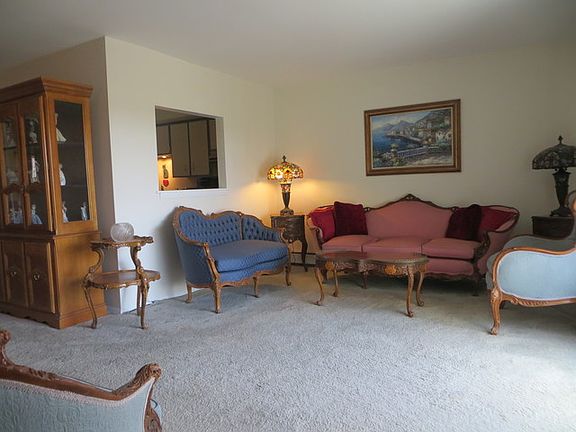 2nd image of 807 S Dwyer Ave APT F