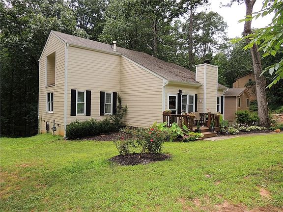 2nd image of 6695 Live Oak Ln