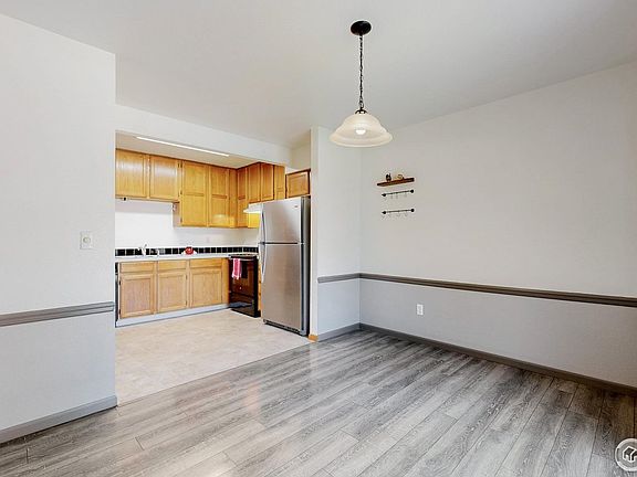 4th image of 713 Apple Ct