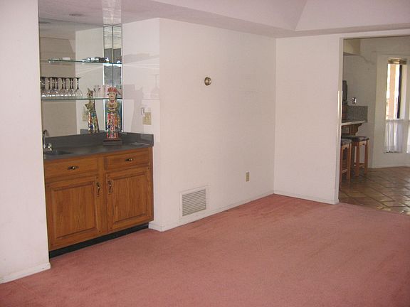 Wet Bar at Formal Dining