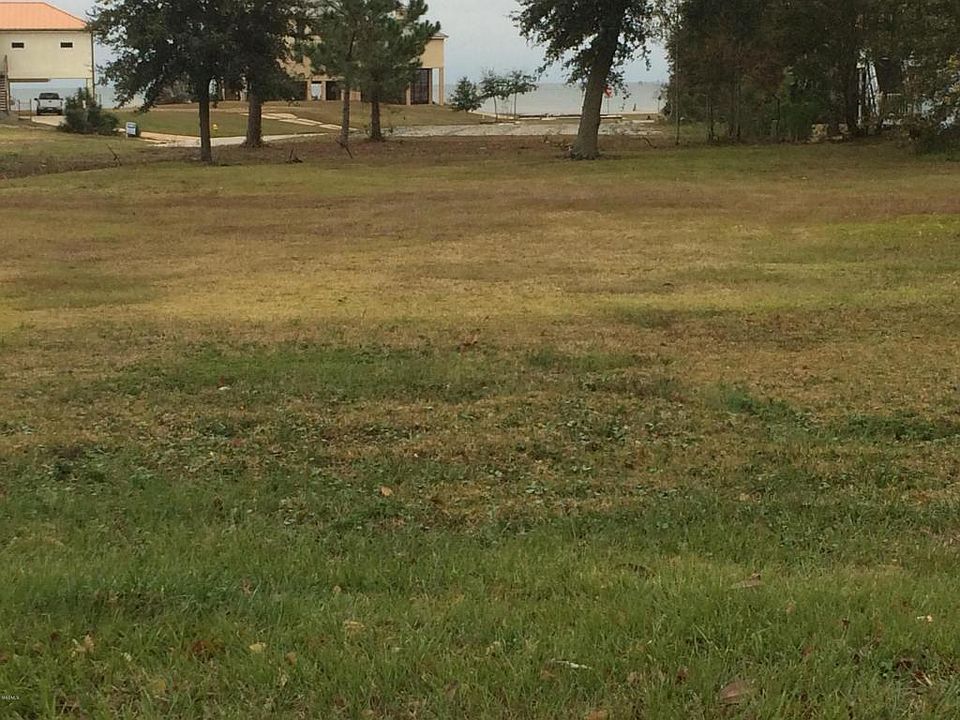 2nd image of 120 Spence Dr