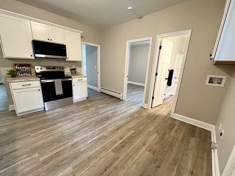 17 Lawrence St #2 — Photo 4