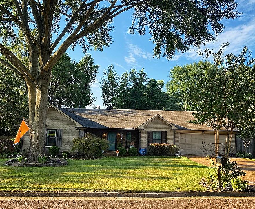 2nd image of 238 Glen Echo Rd