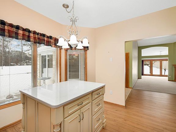 4th image of 11849 Aberdeen St NE