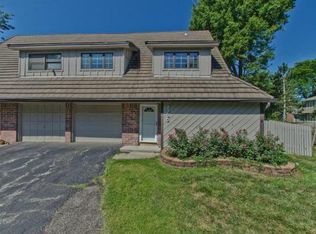 2700 W 24th Ter, Lawrence, KS 66047