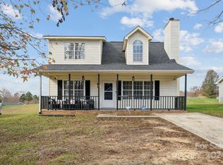1324 Eagles Landing Dr, Charlotte, NC 28214