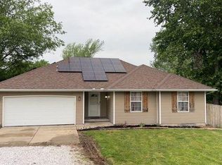 333 Gator Ln, Sparta, MO 65753