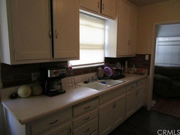 5th image of 3588 Wall Ave